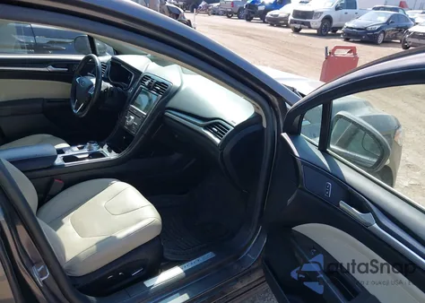 2018 Ford Fusion Titanium z USA, uszkodzony, nr VIN 3FA6P0D94JR124682